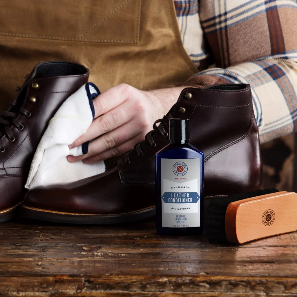 Cobbler's Choice Leather Conditioner - Image 4