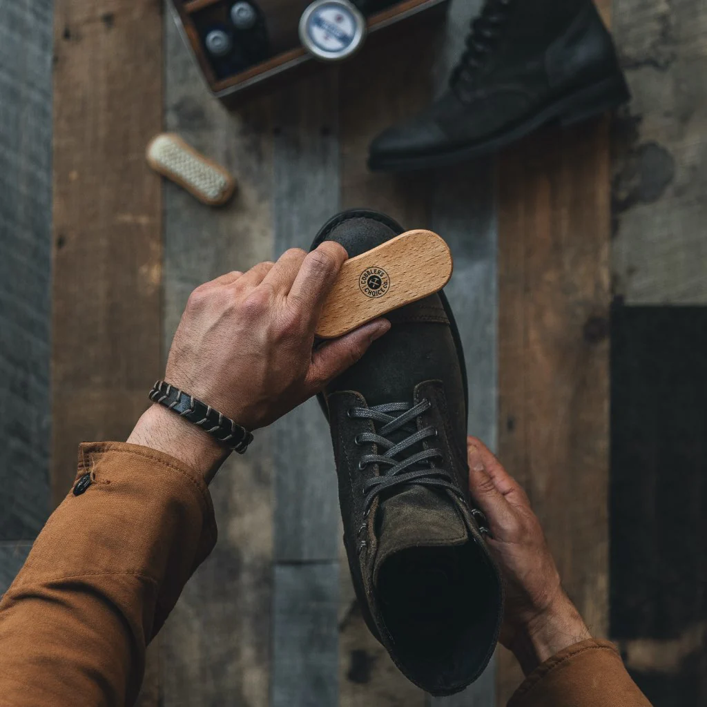 Cobbler's Choice Suede & Nubuck Brush - Image 4