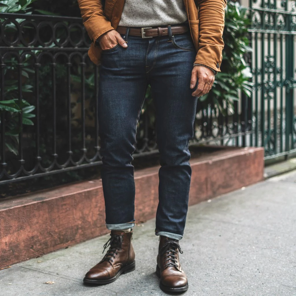 Men's Classic Leather Belt | Walnut - Image 6