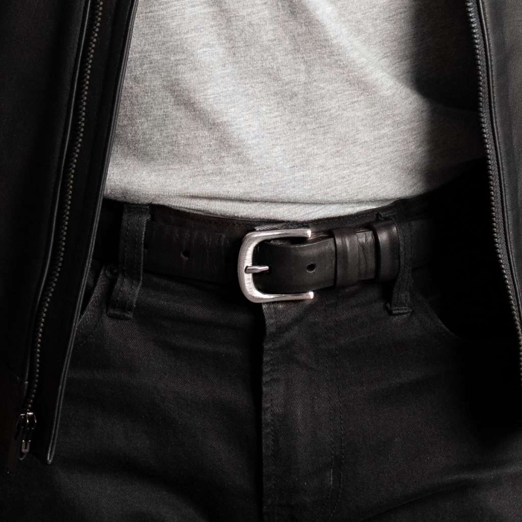 Men's Refined Leather Belt | Black - Image 4