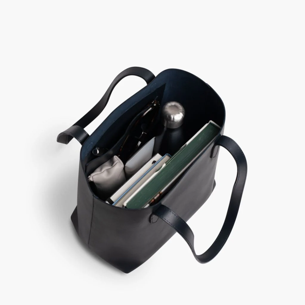 Everyday Tote | Navy (M) - Image 3