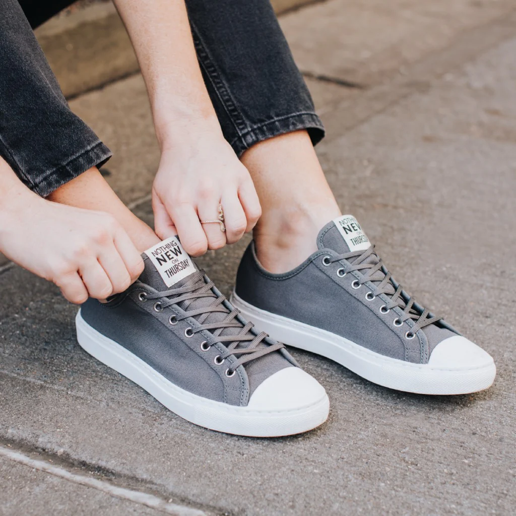 Women's Low Top | Grey - Image 5